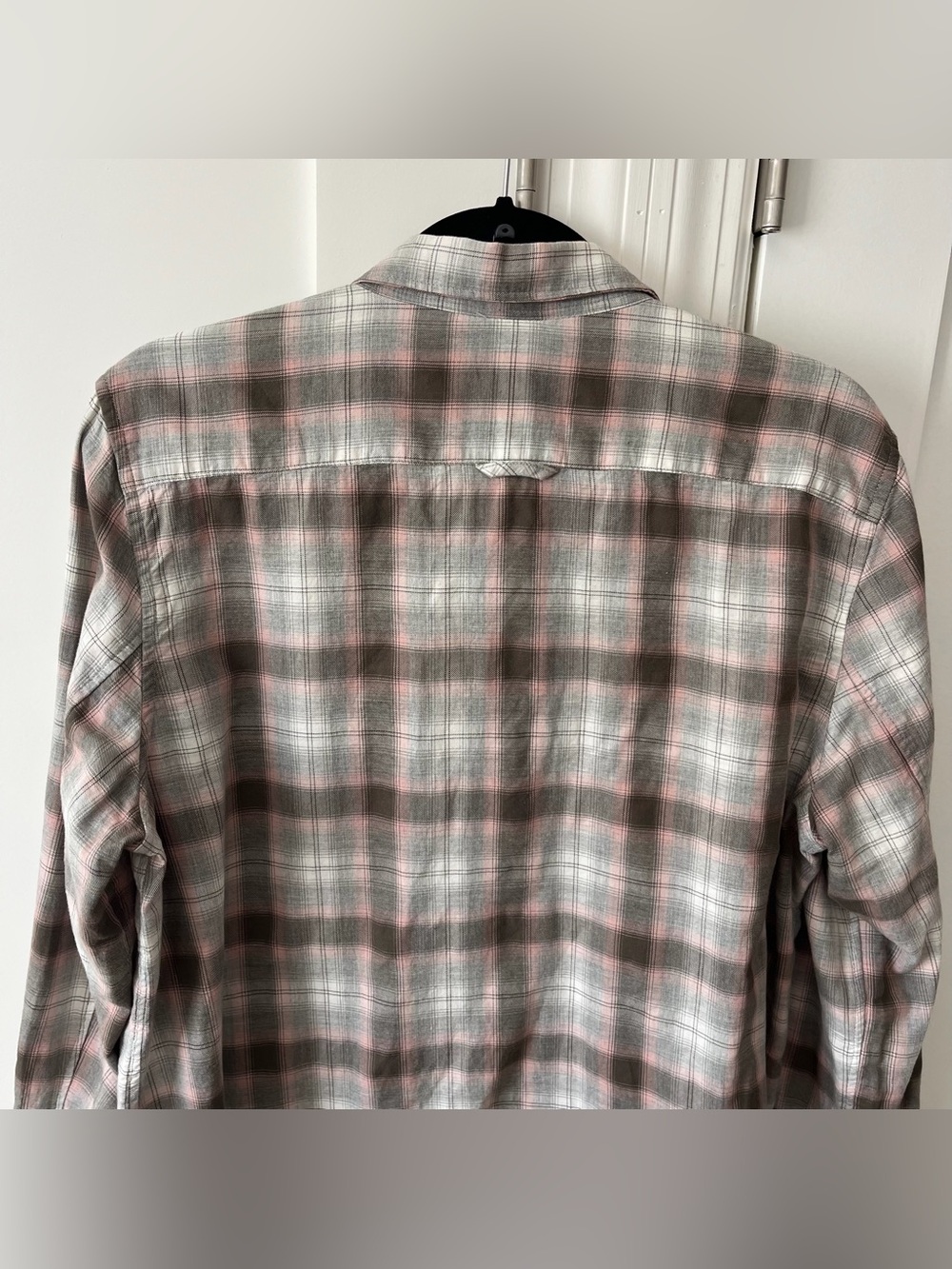 Gap The Fitted Boyfriend Plaid Button Down Shirt Gray Sz XL - Picture 13 of 16